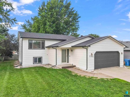 5705 W Missouri St, Sioux Falls, SD, 57106-0269 | Card Image