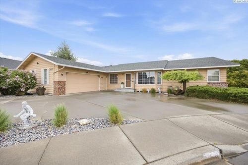 4115 Vista Pl, Pasco, WA, 99301 | Card Image