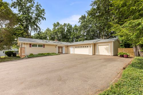 4340 Lakeside Drive, Kalamazoo, MI, NO | Card Image