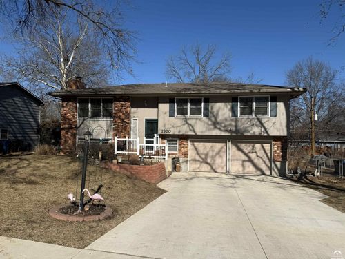 2920 Chisholm Dr, Lawrence, KS, 66047-2707 | Card Image