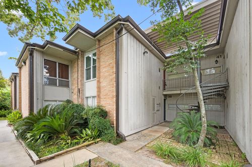 apt-42-8211 Katy Fwy, Houston, TX, 77024-1922 | Card Image