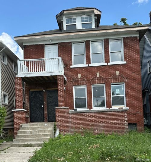 3220 Gladstone St, Detroit, MI, 48206-2152 | Card Image