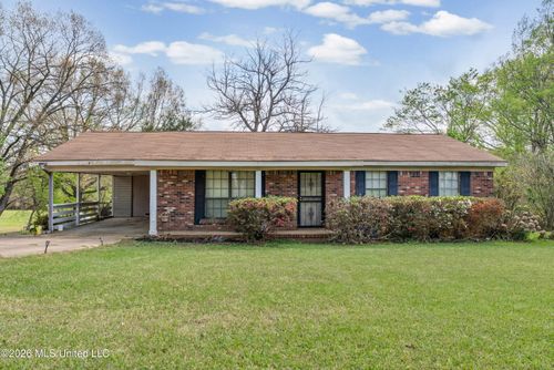 400 Pioneer Village Road, Senatobia, MS, 38668 | Card Image