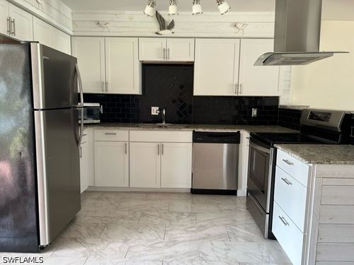 4-656 Palm View Dr, NAPLES, FL, 34110-5712 | Card Image