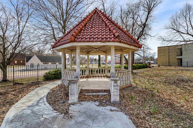 209 S Highland Ave, House other with 5 bedrooms, 7 bathrooms and null parking in Chanute KS | Image 24