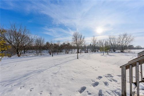 17-931 Glasgow St, Kitchener, ON, N2N0B6 | Card Image