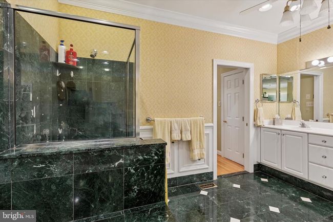 30 - 130 Piqua Cir, Home with 3 bedrooms, 4 bathrooms and null parking in BERWYN PA | Image 22