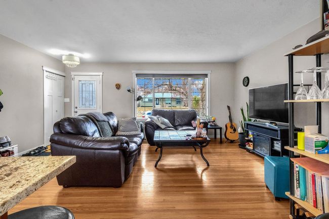 284 Acadia Drive Se, House other with 4 bedrooms, 2 bathrooms and 4 parking in Calgary AB | Image 5