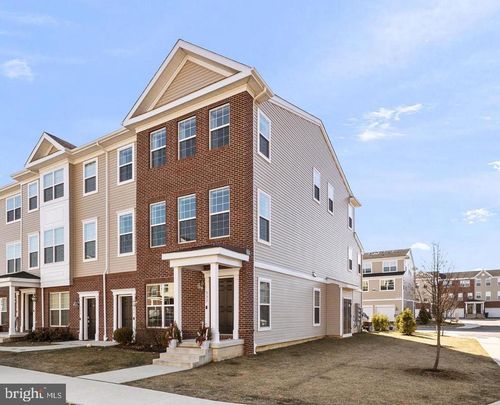 327 Kramer Ct, FLORENCE, NJ, 08518-4036 | Card Image