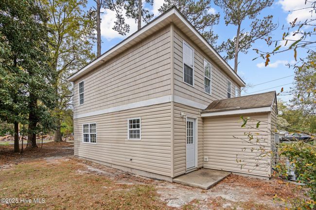 3909 Wilshire Blvd, House other with 4 bedrooms, 3 bathrooms and null parking in Wilmington NC | Image 44