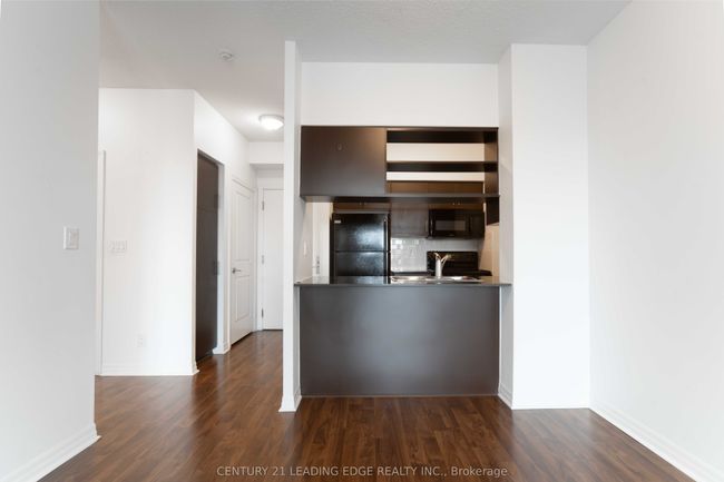 1802 - 30 Herons Hill Way, Condo with 2 bedrooms, 1 bathrooms and null parking in North York ON | Image 10
