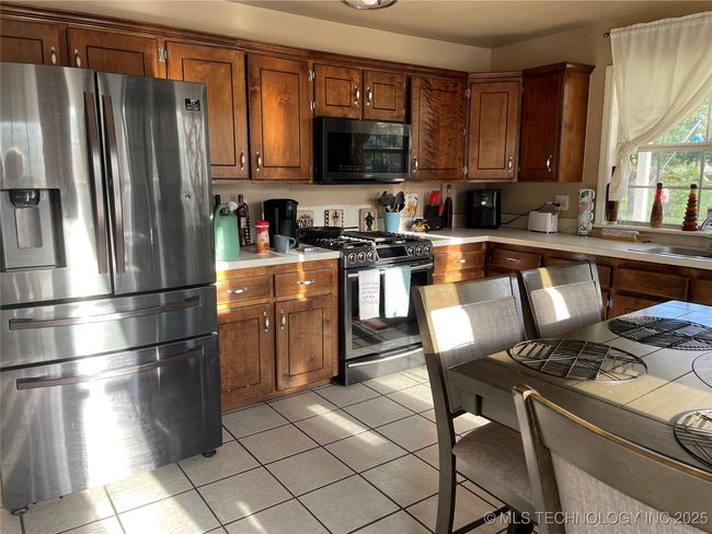 2945 Sunset Rd, House other with 3 bedrooms, 3 bathrooms and null parking in Mannford OK | Image 6