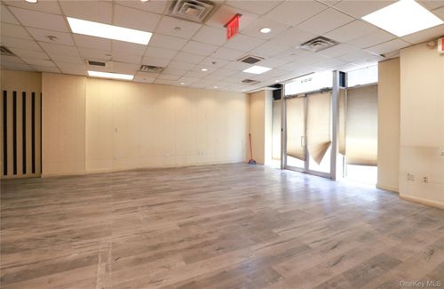 1a-132-03 Sanford Ave, Flushing, NY, 11355 | Card Image
