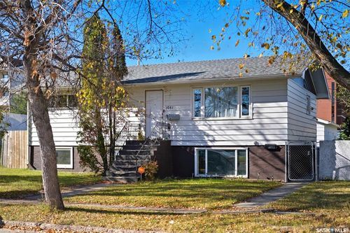 1051 109th St, North Battleford, SK, S9A2E3 | Card Image