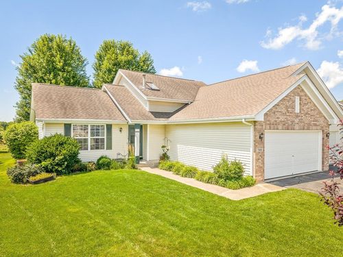 760 Fieldcrest Dr, BYRON, IL, 61010-1483 | Card Image