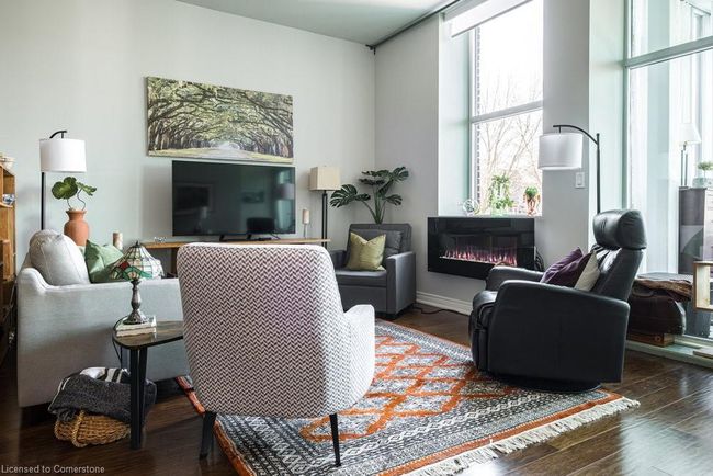 201 - 50 Murray St W, House attached with 2 bedrooms, 1 bathrooms and 1 parking in Hamilton ON | Image 13