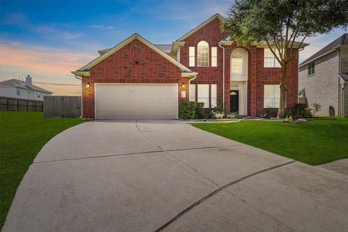 2322 Meadow Briar Dr, Sugar Land, TX, 77498-1487 | Card Image