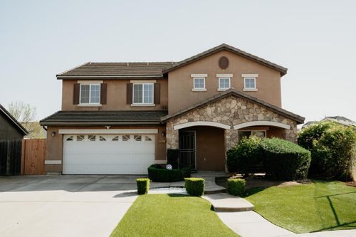 5441 W Pine Ave, Fresno, CA, 93722-8643 | Card Image