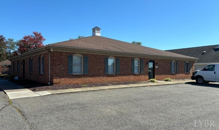 2815 Linkhorne Dr, Lynchburg, VA 24503