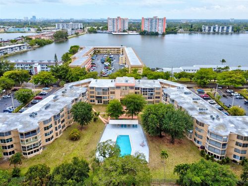 f417-1301 Ne 191st St, Miami, FL, 33179-6101 | Card Image