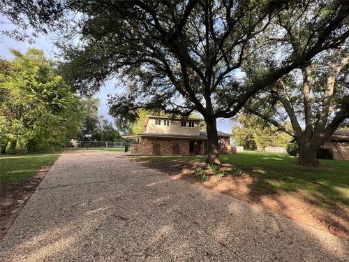 222 Walnut Ln, Bossier City, LA, 71111-5129 | Card Image