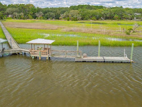 8775 Peters Point Rd, Edisto Island, SC, 29438-6831 | Card Image
