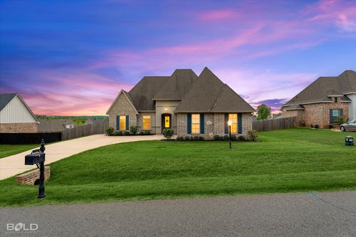 2066 Highpoint Pl, Haughton, LA, 71037-9479 | Card Image