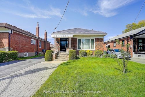 main-25 Muldrew Avenue, Scarborough, ON, M1R1X4 | Card Image
