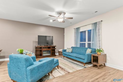 3221 Mcclellan Way Se, Decatur, AL, 35603 | Card Image