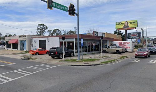 2000 N Ashley St, Valdosta, GA, 31602 | Card Image