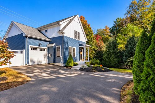 4 O'Reilly Lane, Foxboro, MA, 02035 | Card Image