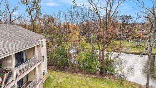 3835 Lone Pine Rd, West Bloomfield, MI, 48323-2919 | Card Image