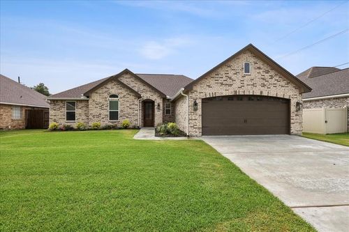 2520 Golden Oak Dr, Orange, TX, 77632-4425 | Card Image