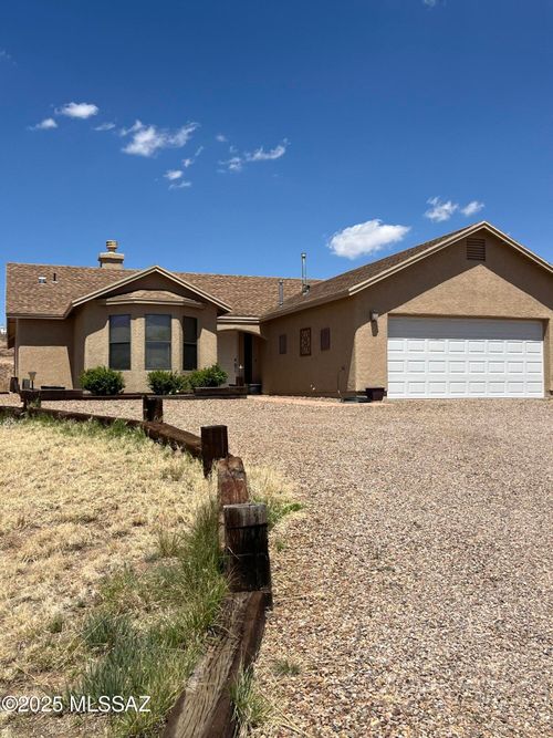 102 Wagon Wheel Ln, Sonoita, AZ, 85637-0029 | Card Image