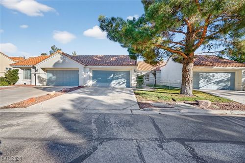 2262 Cassatt Dr, Henderson, NV, 89074-5061 | Card Image