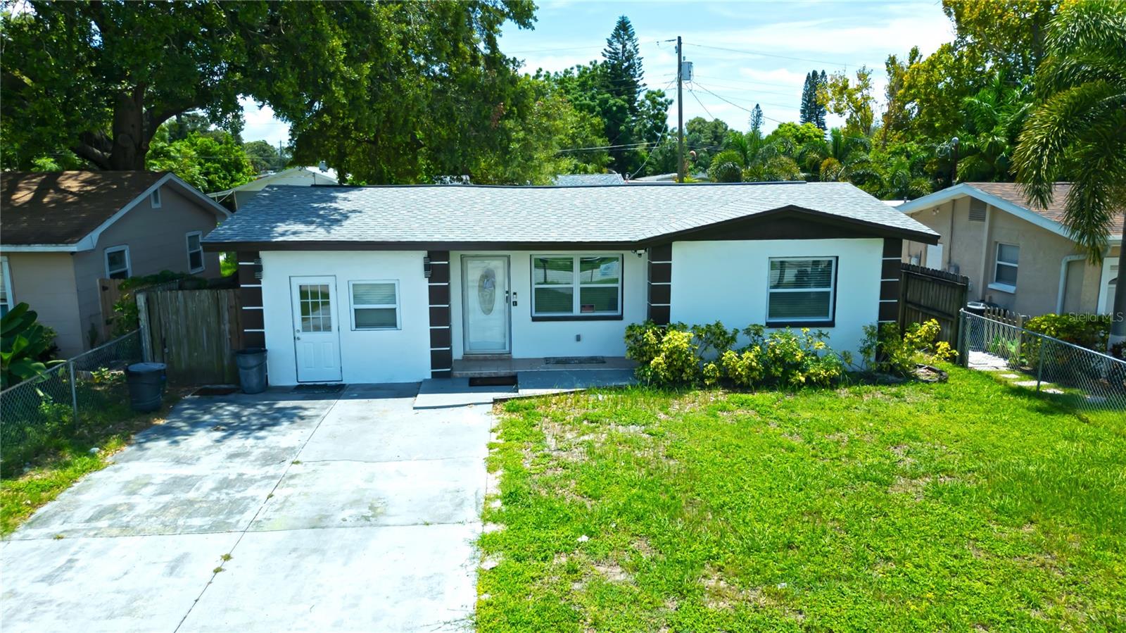 Jersey Ave, Gulfport, FL 33707