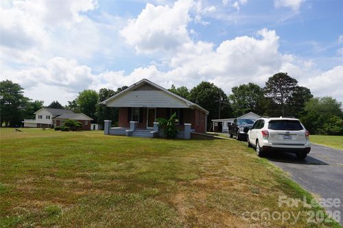 8704 Old Nc 10 Highway, Hickory, NC, 28602 | Card Image