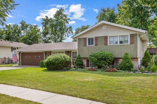 1020 Webster Ln, Schaumburg, IL, 60193-3427 | Card Image