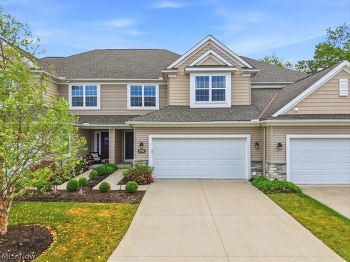 3796 Retreat Dr, Medina, OH, 44256-9323 | Card Image