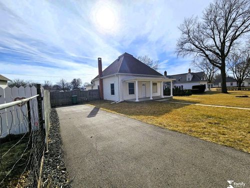 1121 F St, Geneva, NE, 68361-2638 | Card Image