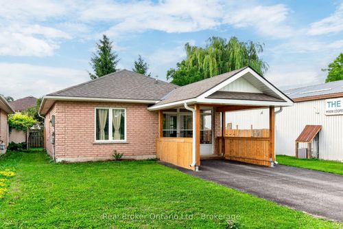 255 Yonge St, Midland, ON, L4R2B1 | Card Image