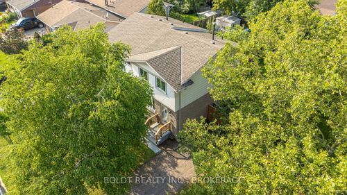 47 Brackencrest Rd, Saint Catharines, ON, L2P3K7 | Card Image