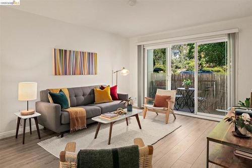 105-385 Jayne Ave, Oakland, CA, 94610-3347 | Card Image