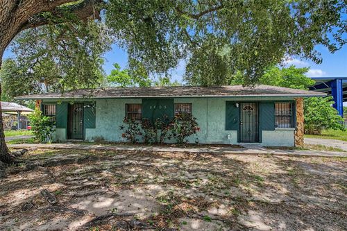 8605 N 12th Street, TAMPA, FL, 33604 | Card Image