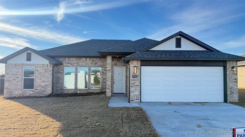 15030 S Poplar St, Glenpool, OK, 74033-3857 | Card Image