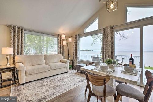 222 Shore Dr, COLONIAL BEACH, VA, 22443-4347 | Card Image