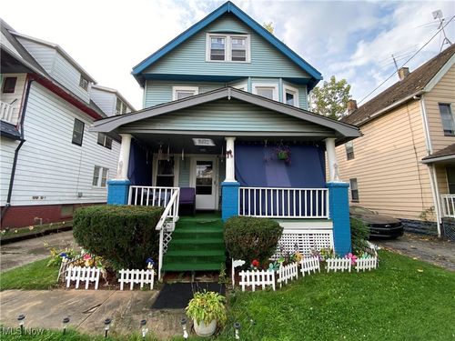 9422 Dickens Ave, Cleveland, OH, 44104-4718 | Card Image