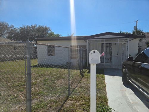 3310 Nw 214th St, Miami Gardens, FL, 33056-1045 | Card Image