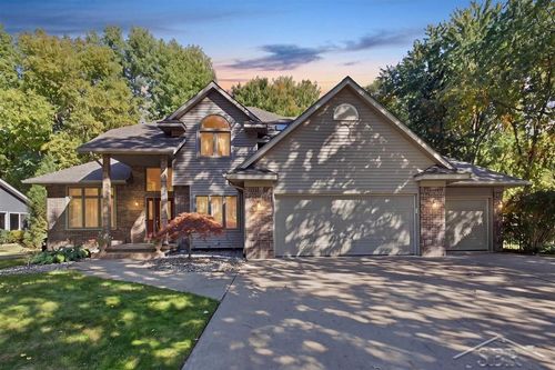 6026 Londonberrie Ct, Midland, MI, 48640-6931 | Card Image