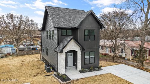 921 Drive E, Knoxville, TN, 37920 | Card Image